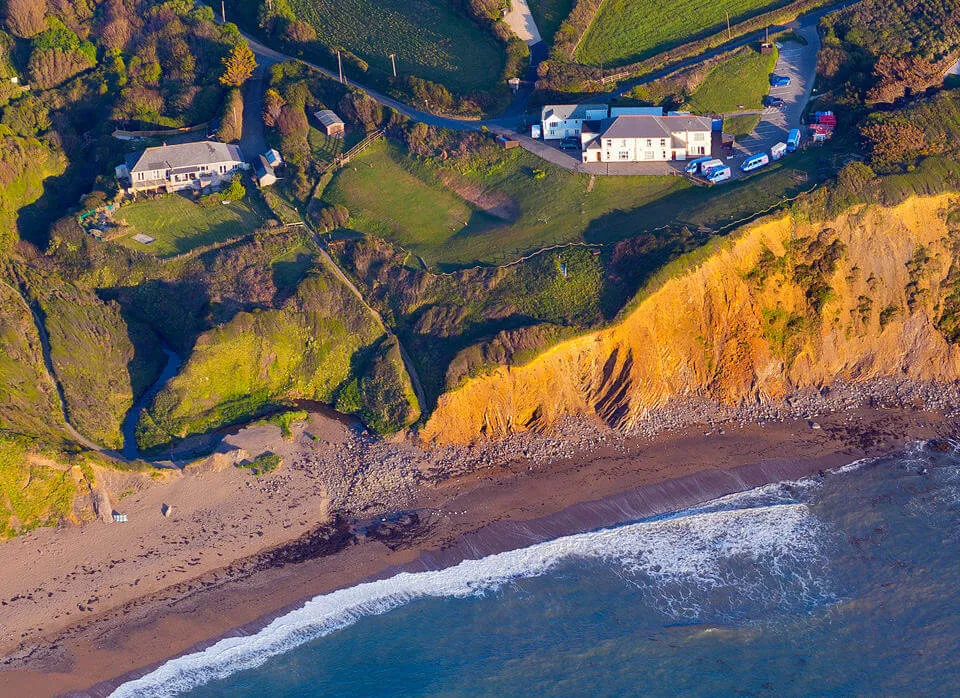bed and breakfast in widemouth bay with cliff top location