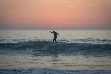 Looking for the Best Surf Holiday? Here’s Why OA Surf Club Has You Covered image